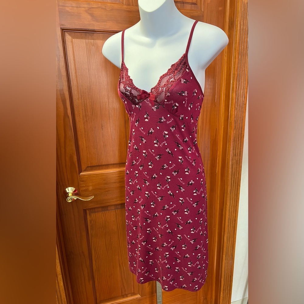 Women's Burgundy Lace Trim Nightgown